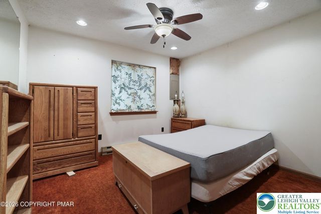 27 Longfellow Circle, Penn Forest Twp, PA 18210