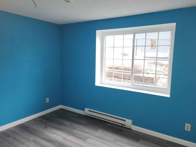 30 Beech St Apt 1B, Bristol, NH 03222