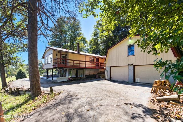 303 Quartermouse Rd, Shepherdsville, KY 40165