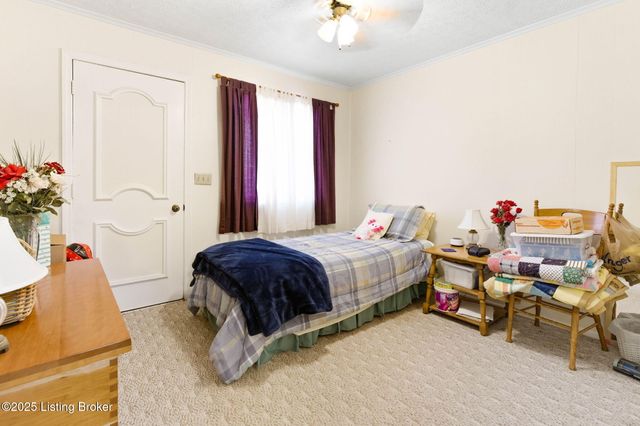 303 Quartermouse Rd, Shepherdsville, KY 40165