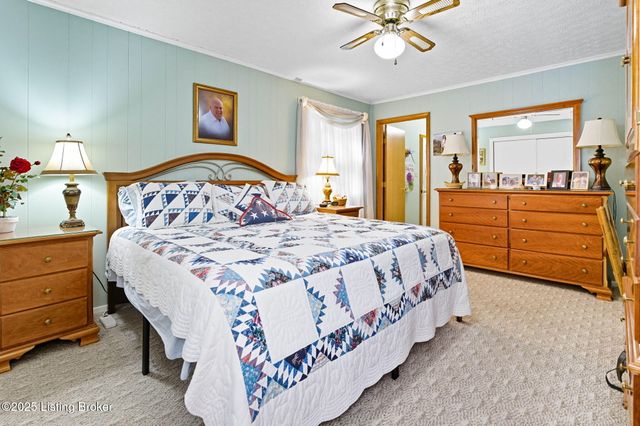 303 Quartermouse Rd, Shepherdsville, KY 40165