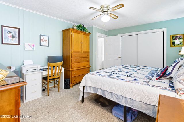 303 Quartermouse Rd, Shepherdsville, KY 40165