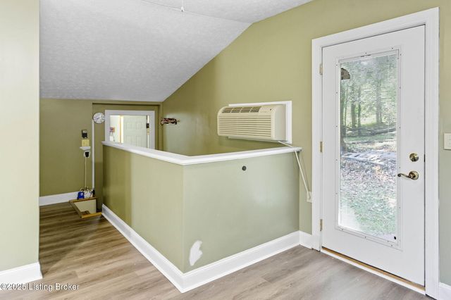 303 Quartermouse Rd, Shepherdsville, KY 40165