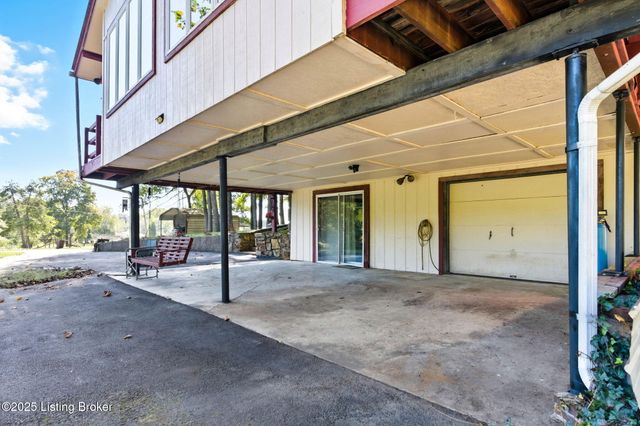 303 Quartermouse Rd, Shepherdsville, KY 40165