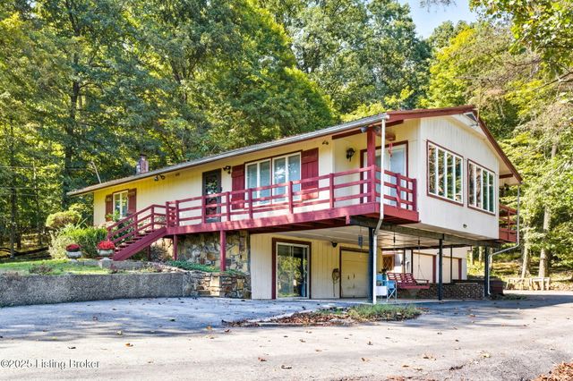 303 Quartermouse Rd, Shepherdsville, KY 40165