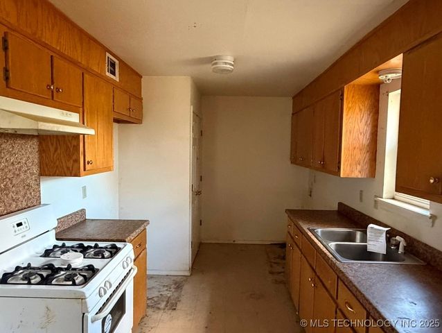 1509 E 4th Street, Okmulgee, OK 74447