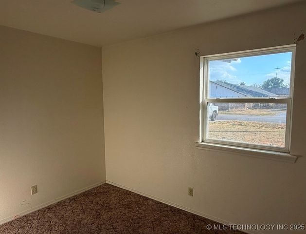 1509 E 4th Street, Okmulgee, OK 74447