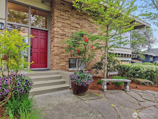 215 SW 178th Street, Normandy Park, WA 98166