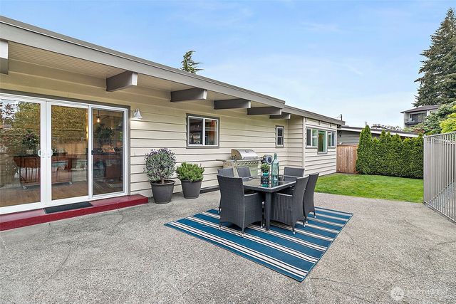 215 SW 178th Street, Normandy Park, WA 98166