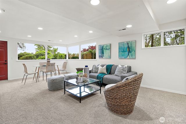 215 SW 178th Street, Normandy Park, WA 98166