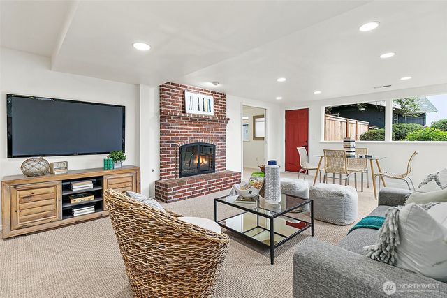 215 SW 178th Street, Normandy Park, WA 98166