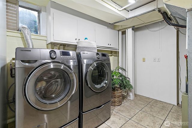 215 SW 178th Street, Normandy Park, WA 98166
