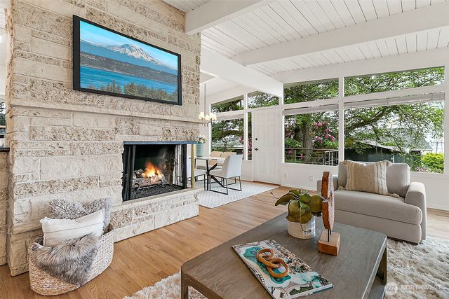 215 SW 178th Street, Normandy Park, WA 98166