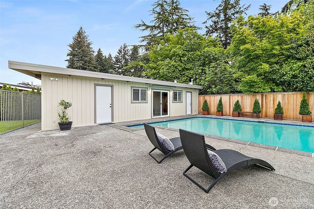 215 SW 178th Street, Normandy Park, WA 98166