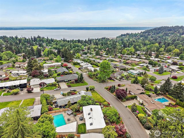 215 SW 178th Street, Normandy Park, WA 98166