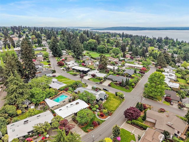 215 SW 178th Street, Normandy Park, WA 98166