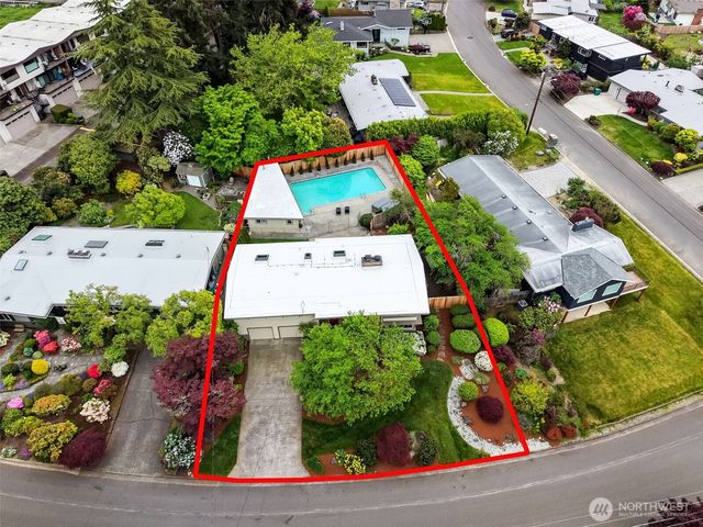 215 SW 178th Street, Normandy Park, WA 98166