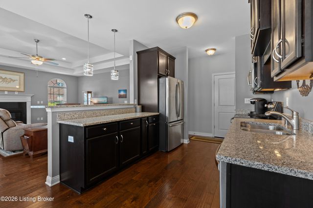 9905 Lindsey Springs Way 91, Louisville, KY 40291