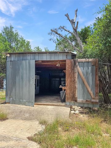 1101 Days End RD, Wimberley, TX 78676