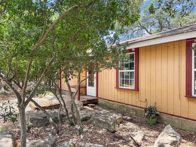 1101 Days End RD, Wimberley, TX 78676