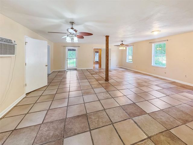 1101 Days End RD, Wimberley, TX 78676