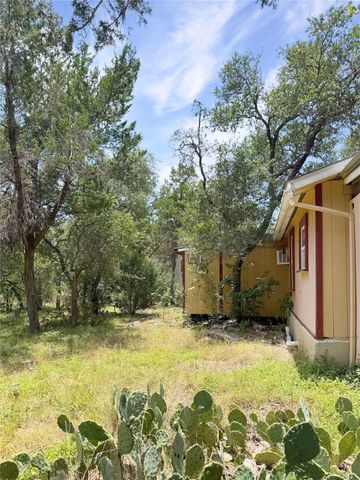 1101 Days End RD, Wimberley, TX 78676