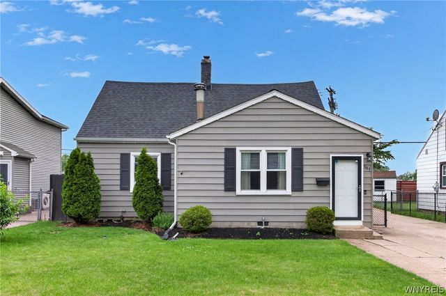 304 Vicksburg Avenue, Tonawanda, NY 14150