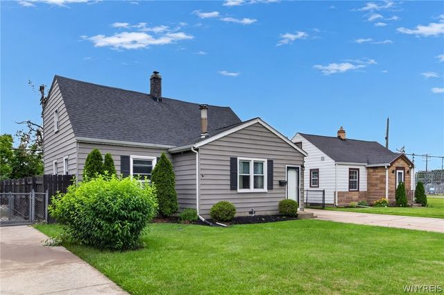 304 Vicksburg Avenue, Tonawanda, NY 14150
