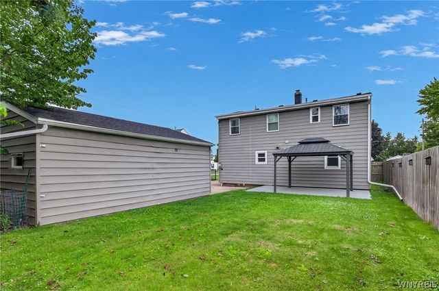 304 Vicksburg Avenue, Tonawanda, NY 14150