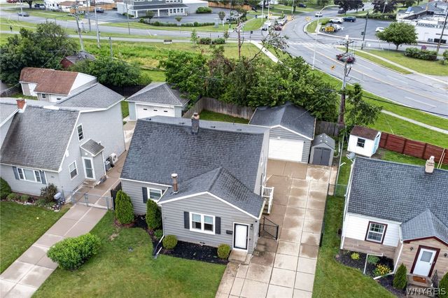 304 Vicksburg Avenue, Tonawanda, NY 14150