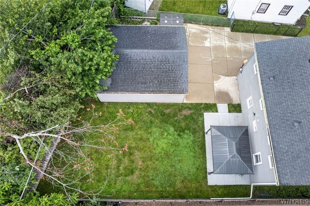 304 Vicksburg Avenue, Tonawanda, NY 14150