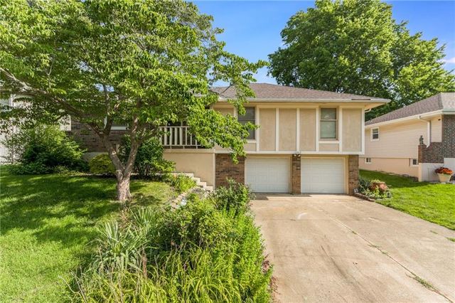 16312 E 28th Street, Independence, MO 64055