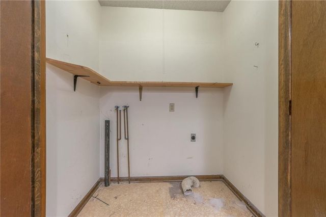 16312 E 28th Street, Independence, MO 64055