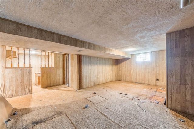 16312 E 28th Street, Independence, MO 64055