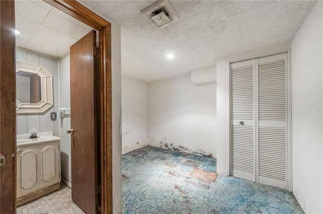 16312 E 28th Street, Independence, MO 64055