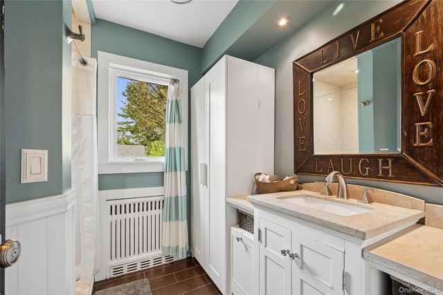 1210 Hyman Avenue, Bay Shore, NY 11706