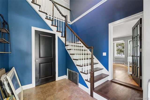 1210 Hyman Avenue, Bay Shore, NY 11706