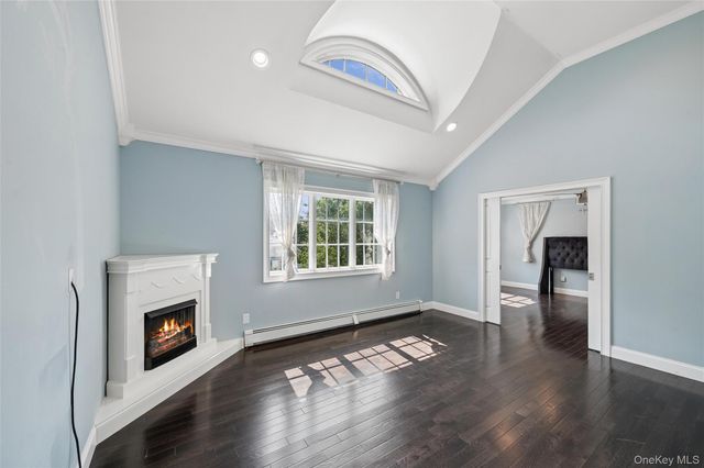 1210 Hyman Avenue, Bay Shore, NY 11706