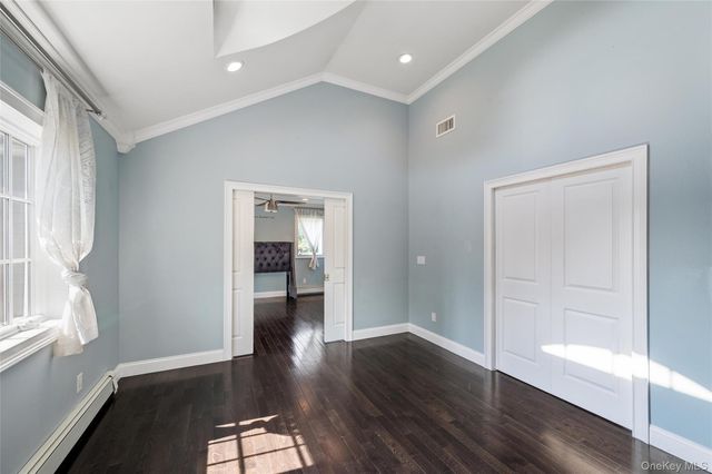 1210 Hyman Avenue, Bay Shore, NY 11706