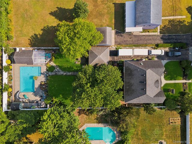 1210 Hyman Avenue, Bay Shore, NY 11706