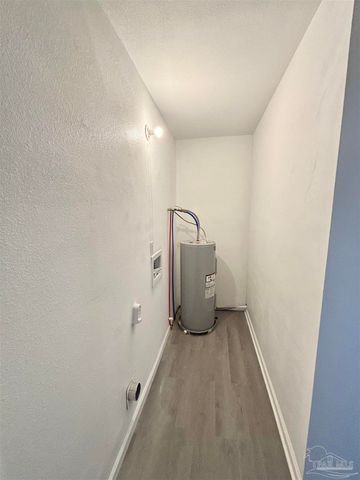 5126 Cora St, Milton, FL 32570