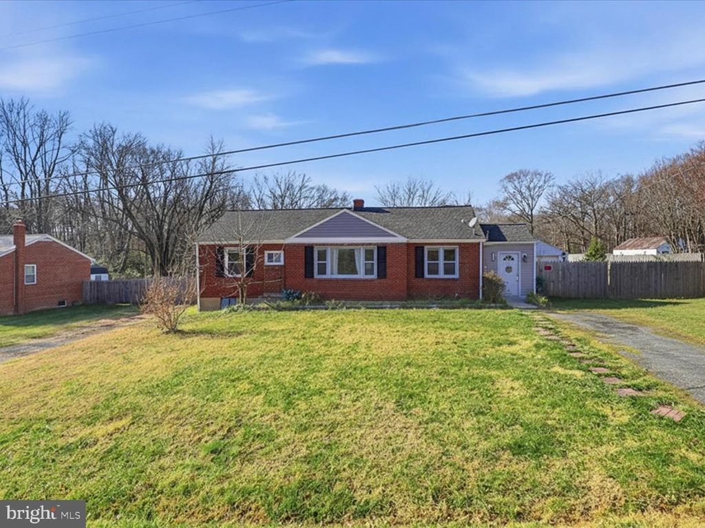 16115 HOLLY DR, Waldorf, MD 20601