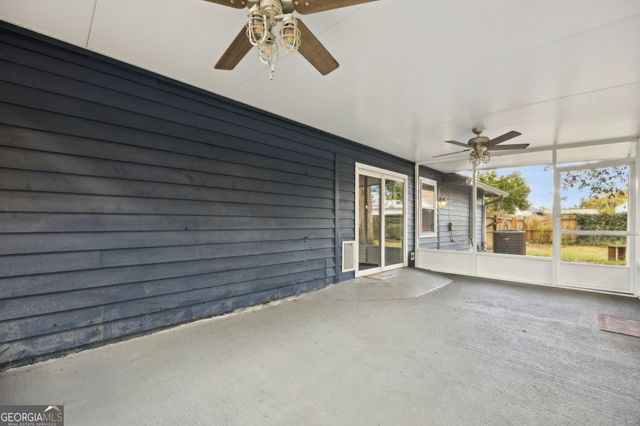 295 Mallard Pointe Drive, Woodbine, GA 31569