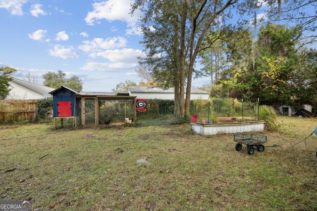 295 Mallard Pointe Drive, Woodbine, GA 31569