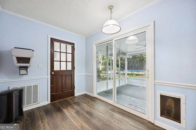 295 Mallard Pointe Drive, Woodbine, GA 31569