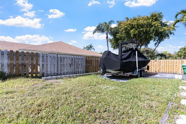 8010 SW 188th St, Cutler Bay, FL 33157