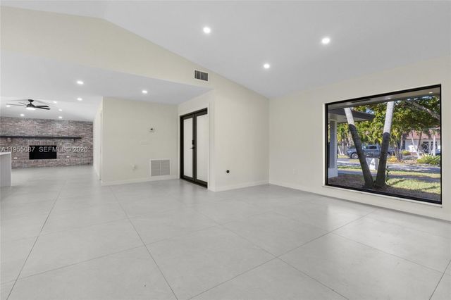 8010 SW 188th St, Cutler Bay, FL 33157