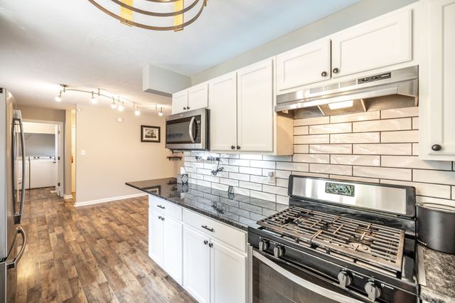 1888 Darlington Dr, Clarksville, TN 37042