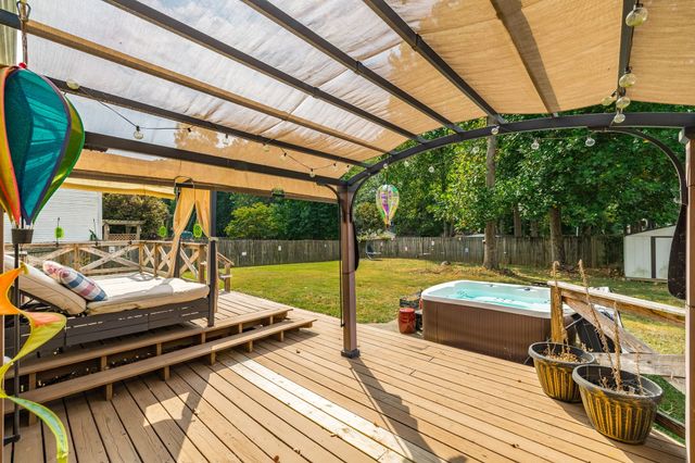 1888 Darlington Dr, Clarksville, TN 37042