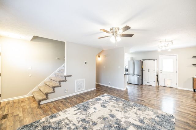 1888 Darlington Dr, Clarksville, TN 37042